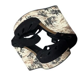 Pedro García Black Suede  Wedge Sandals Size 41